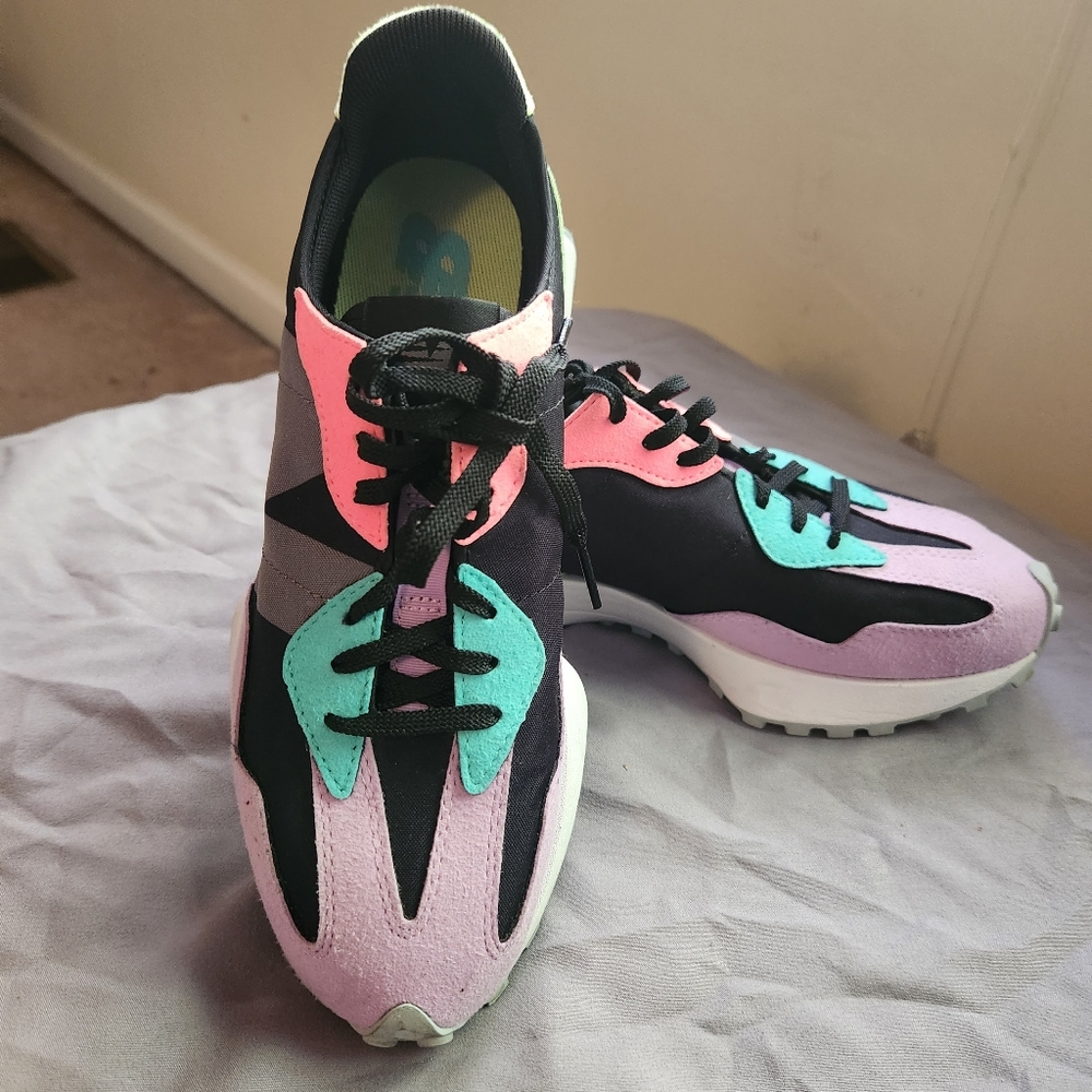 New Balance 327 “ColorBlock” size 9.5 neon yellow, teal, purple, coral. No box.